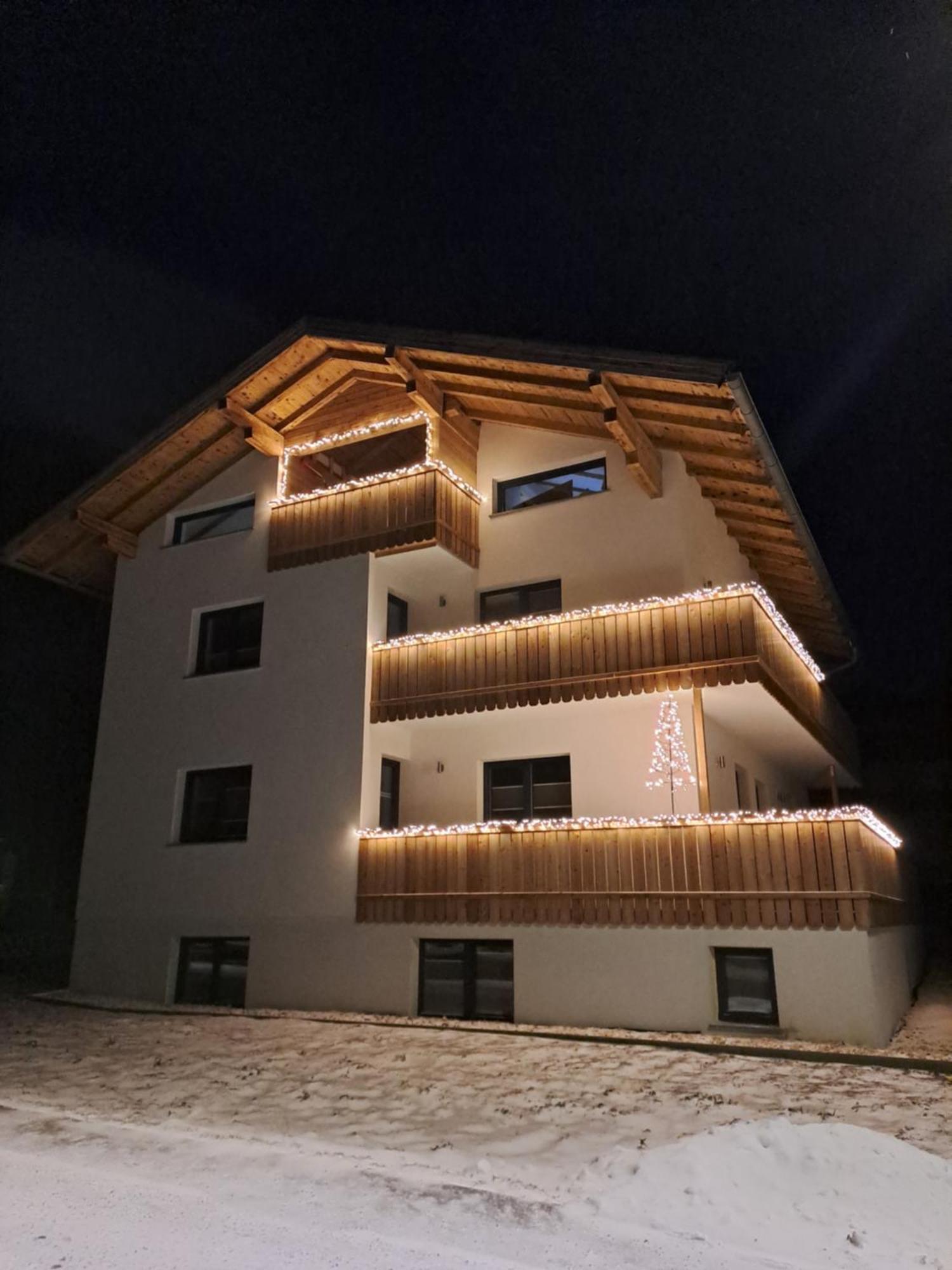 Haus Paul Apartamento Kals-am Großglockner Exterior foto